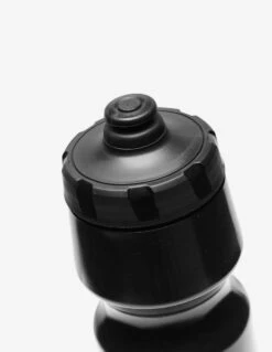 2XU 26oz Water Bottle - Black 5 2XU 26oz Water Bottle - Black -Best Swimwear Store uq6749g blk blk 03